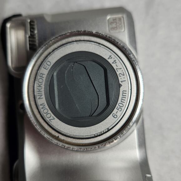 Nikon Coolpix 4800 ED Tested 4MP 8.3X Zoom Digital Camera W/ Accessories - Picture 12 of 12